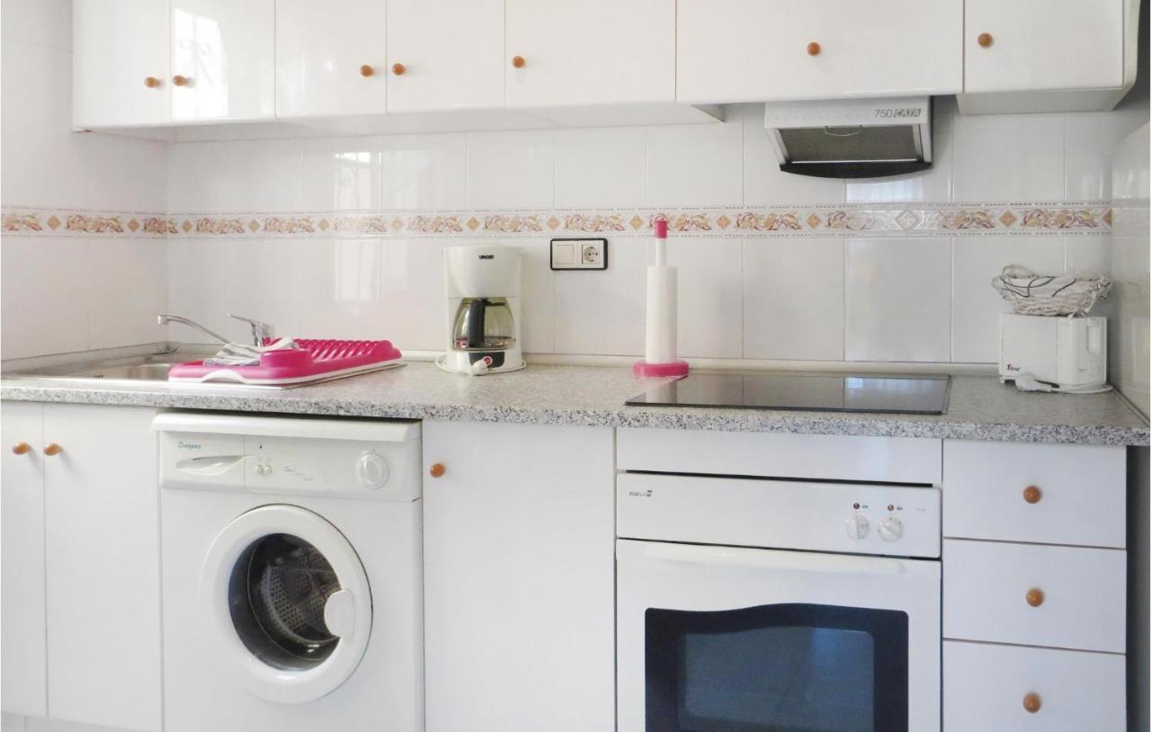 Amazing Apartment In Torrevieja With Kitchen Екстер'єр фото